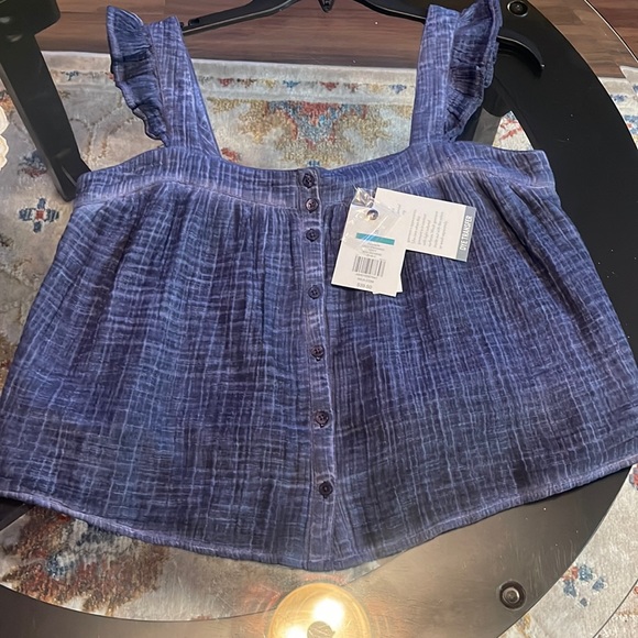 NWT- True Craft Top - Picture 2 of 11